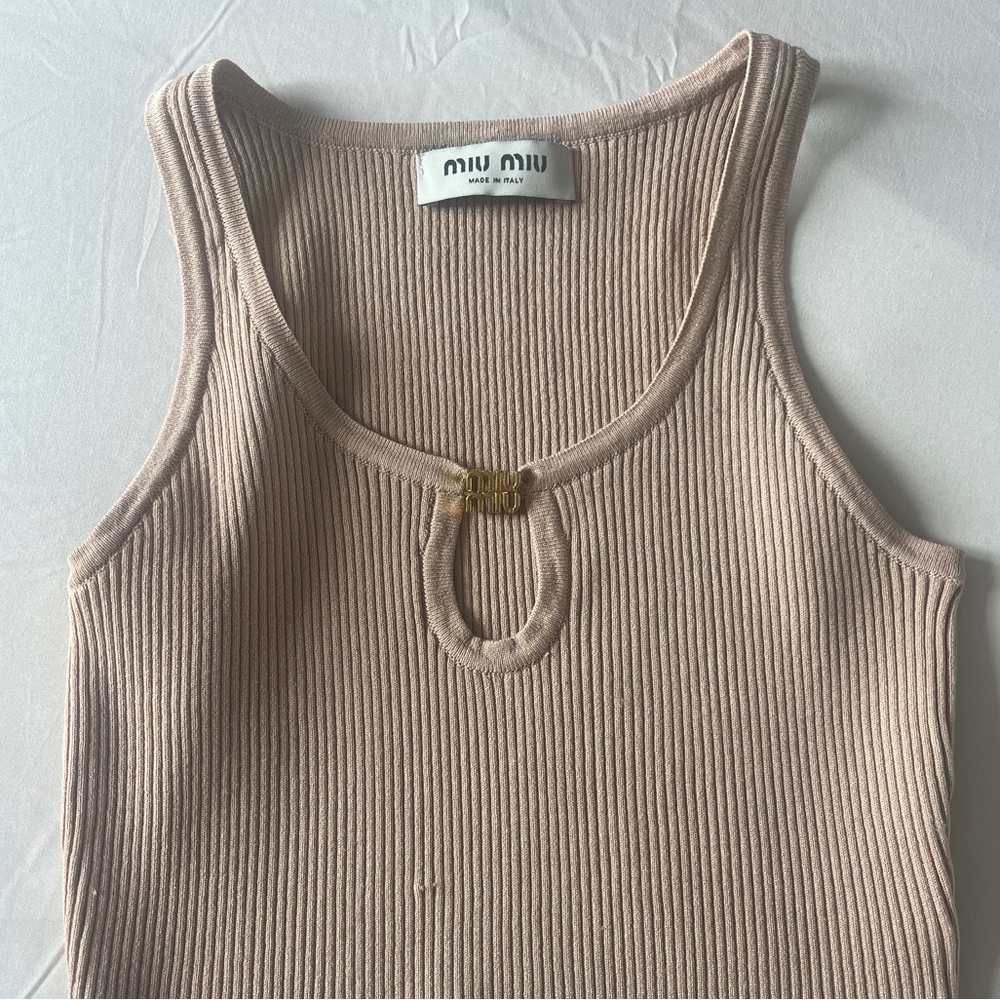MIUMIU top